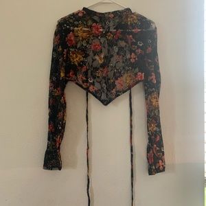 Transparent black floral top Large (it fits like an M)